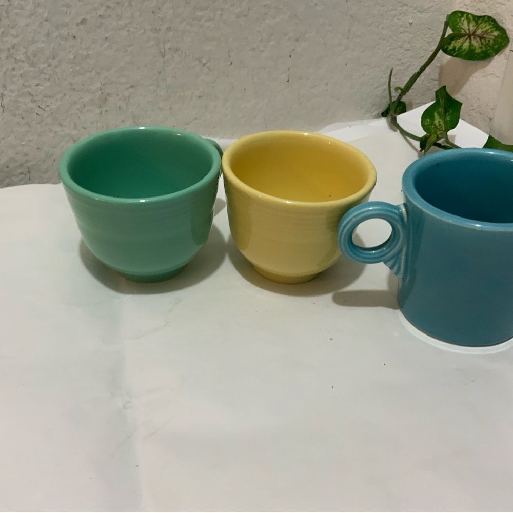 Bright set of 3 FIESTA MUGS in assorted colors FIESTAWARE Set of Cups G15